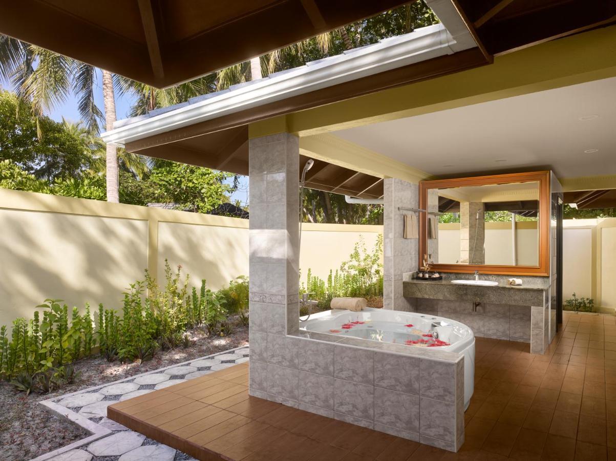 Royal Island Maldives Resort