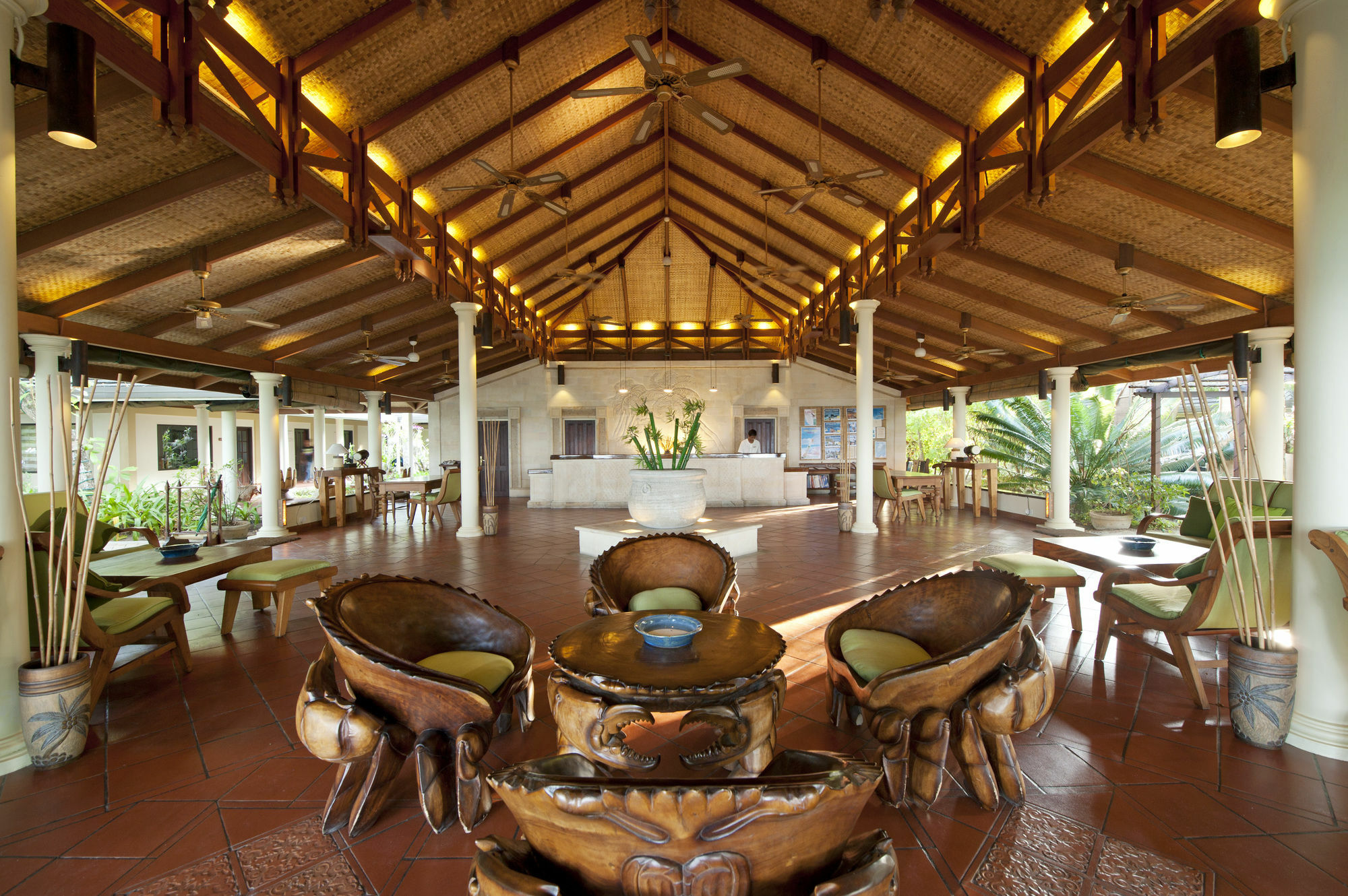 Royal Island Maldives Resort 5*