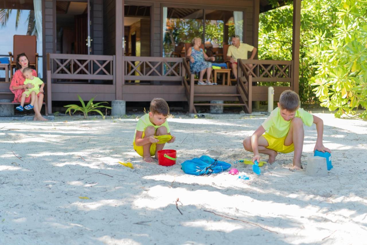 Royal Island Maldives Resort 5*
