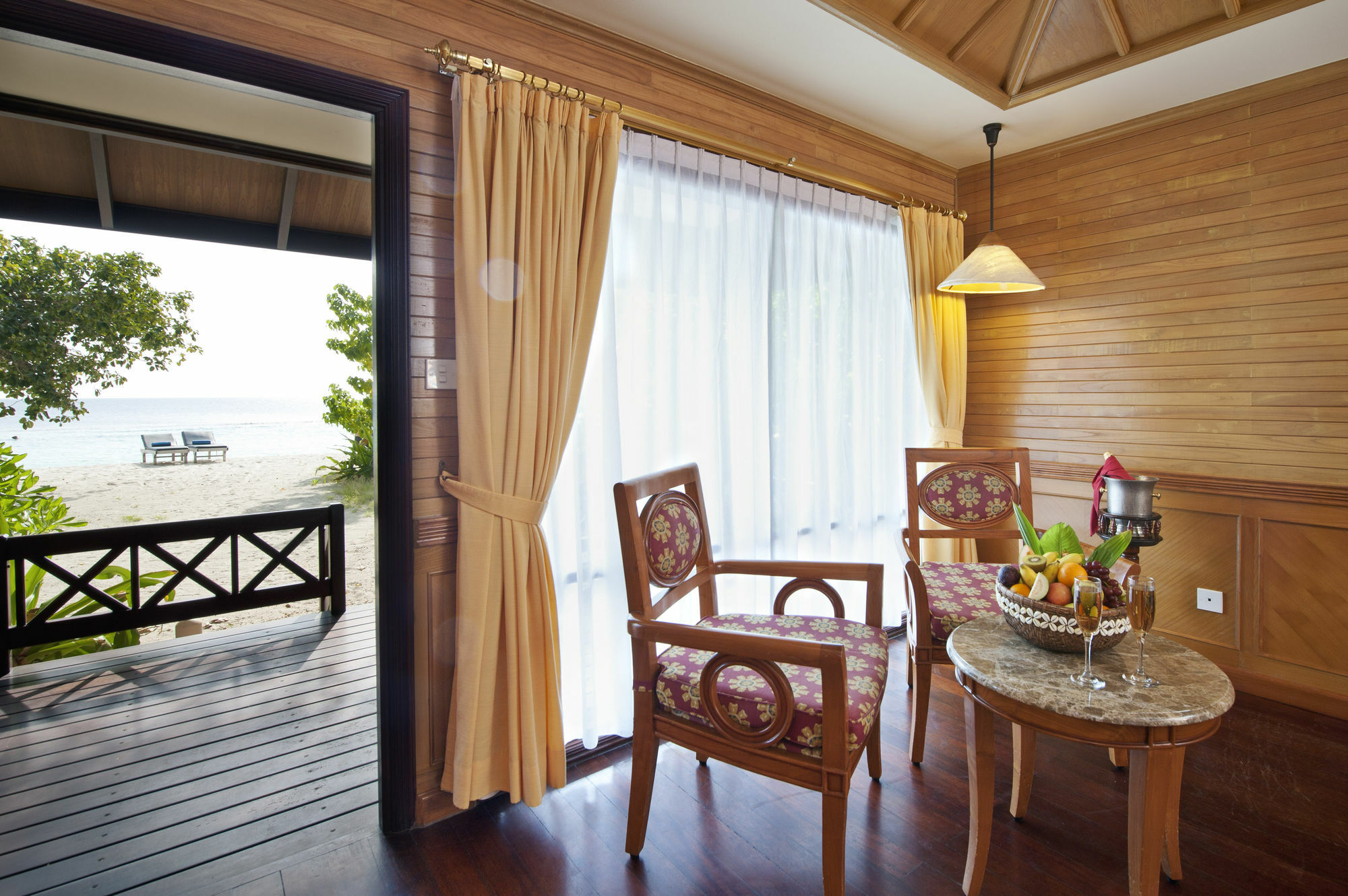Royal Island Maldives Resort