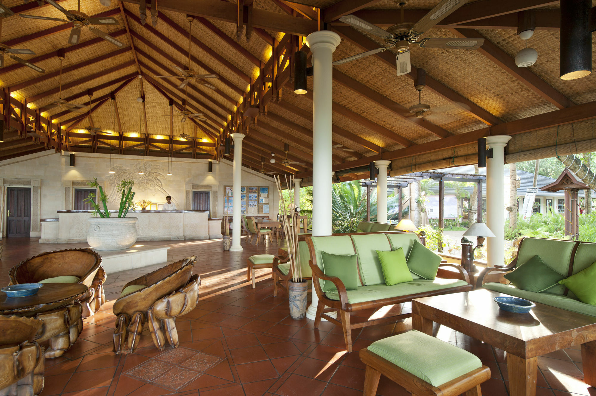 Royal Island Maldives Resort 5*