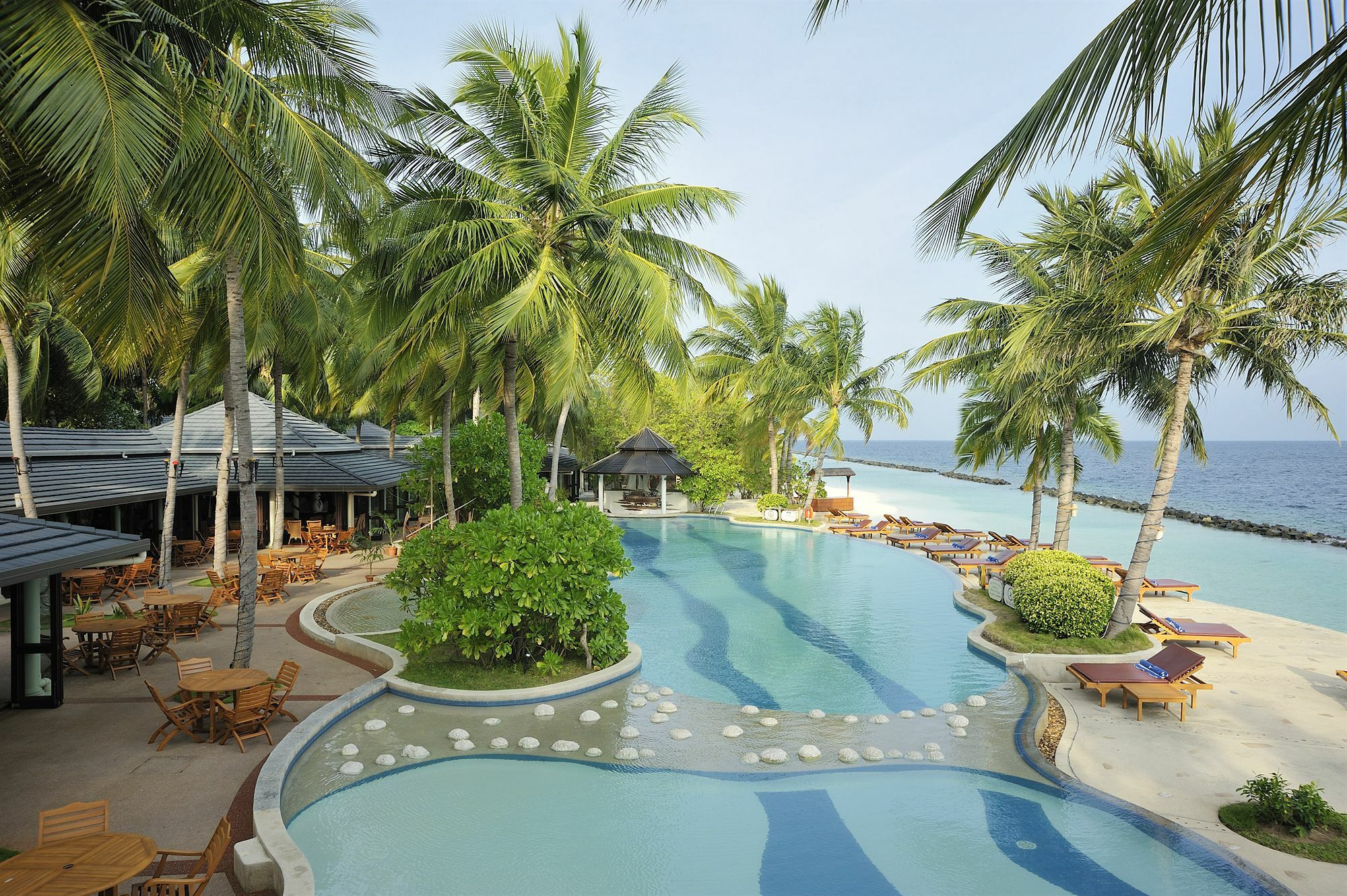 Royal Island Maldives Dharavandhoo