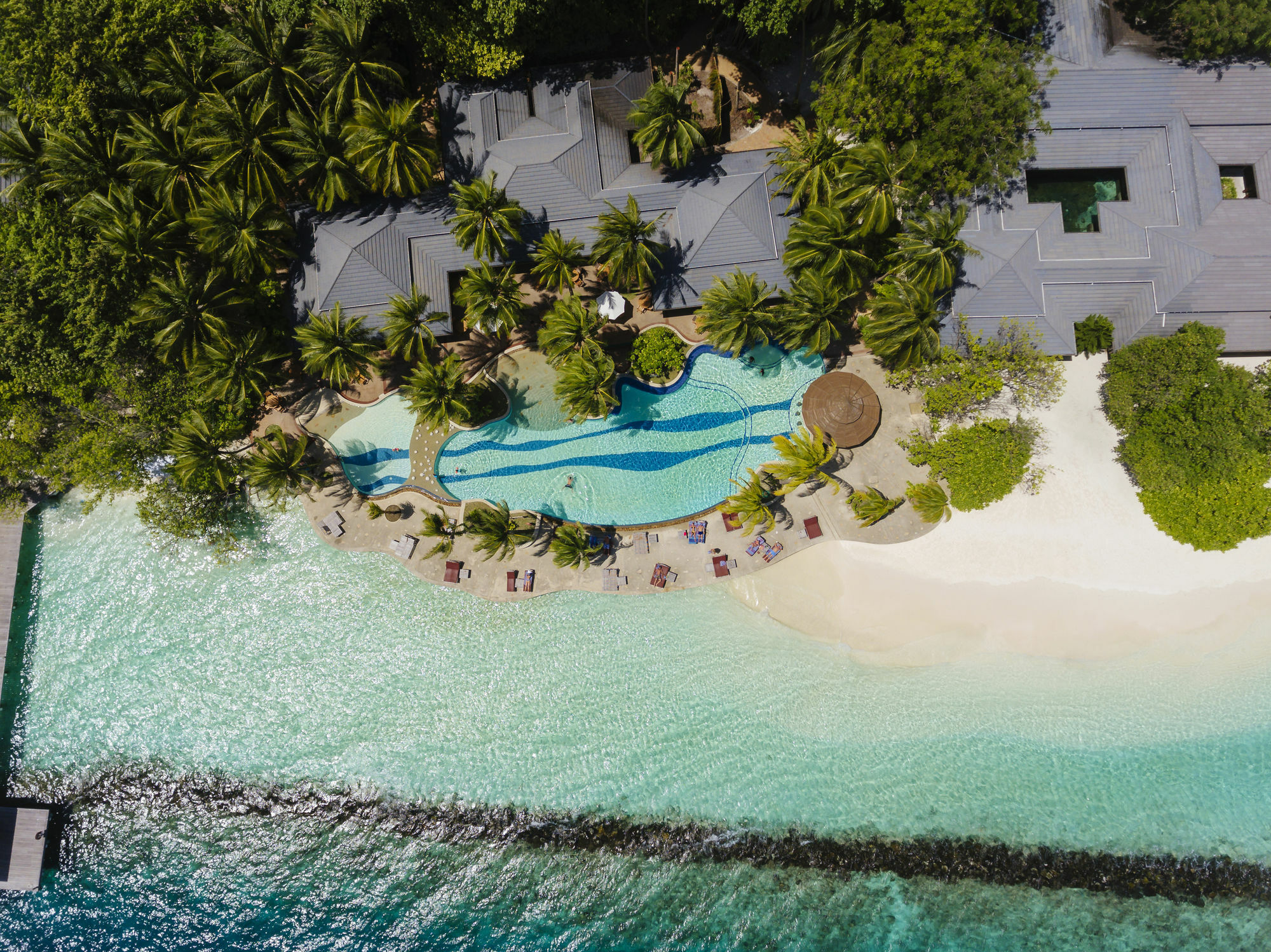 Royal Island Maldives Resort 5*