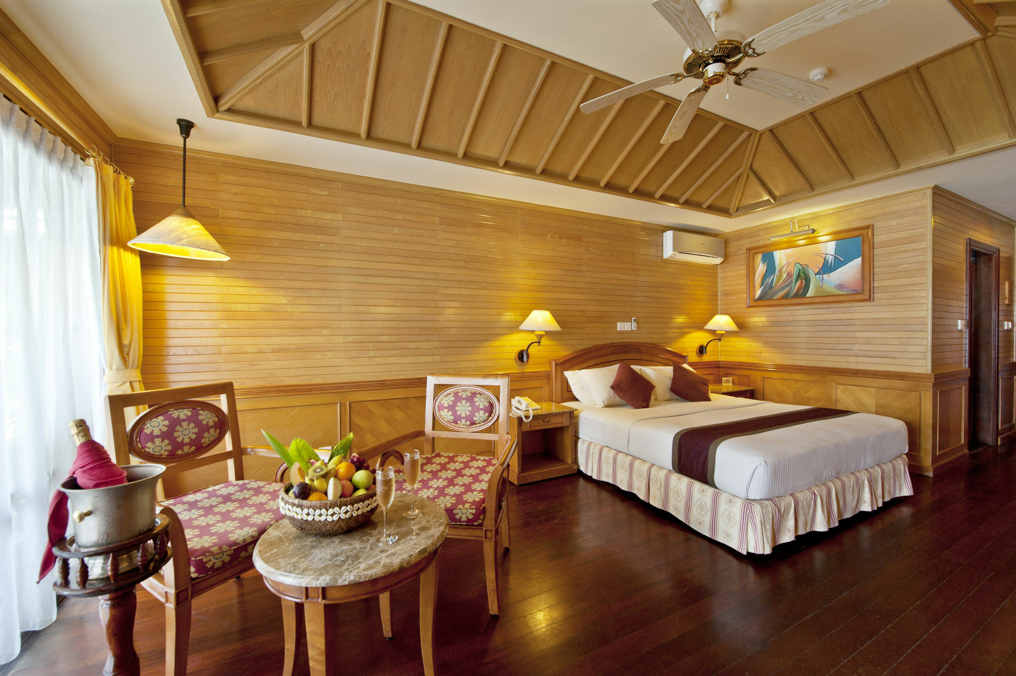 Royal Island Maldives सहारा 5*
